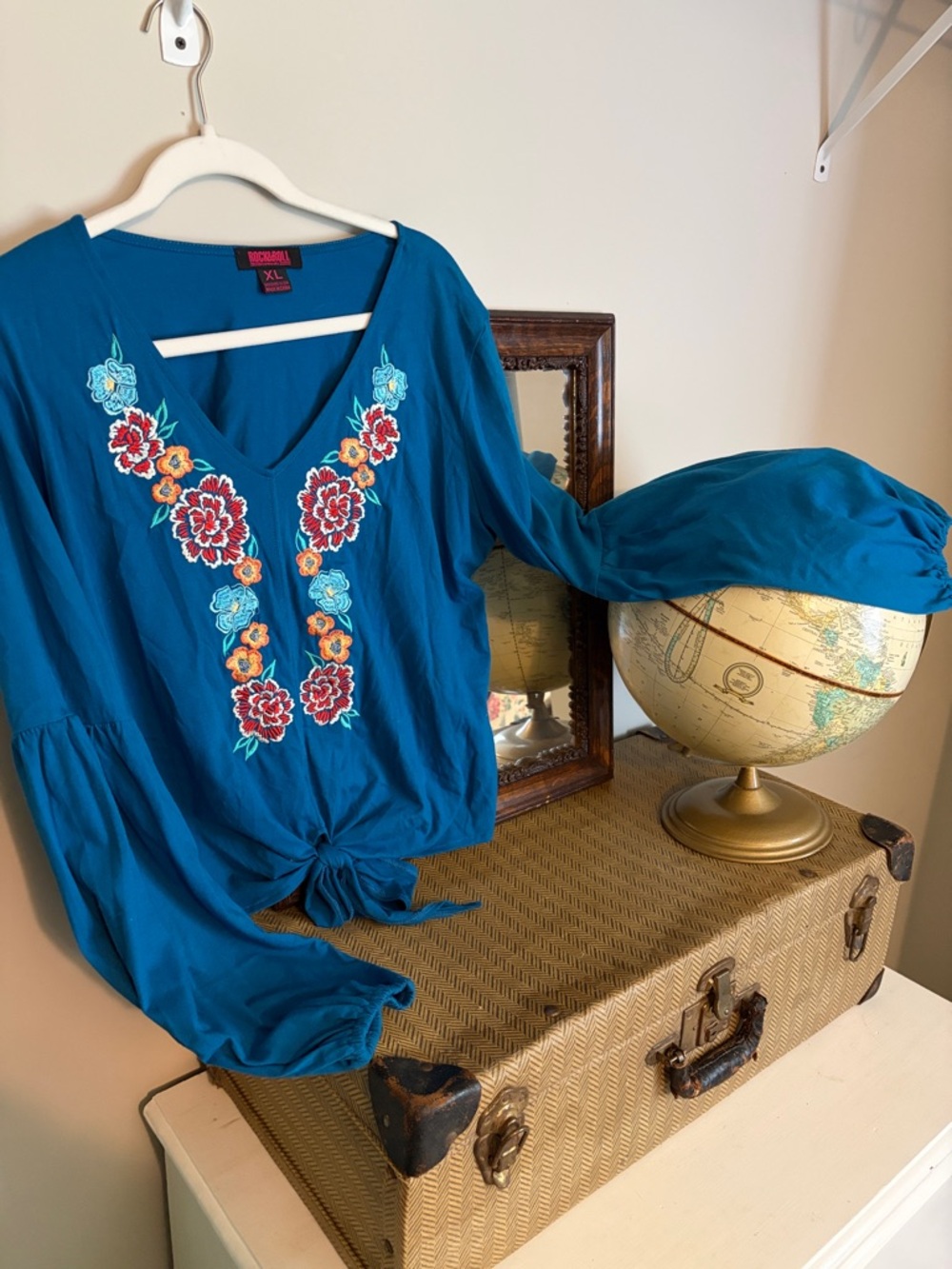 Rock & Roll Cowgirl Teal V-Neck Embroidered Tie-Front Blouse